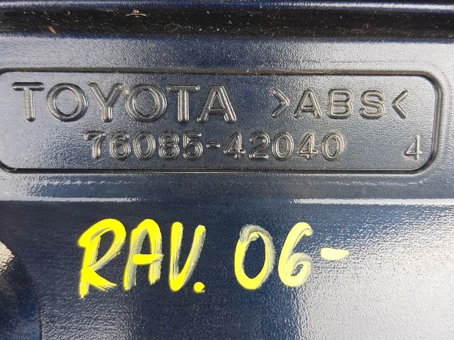 bontott TOYOTA RAV 4 Hátsó Szárny Légterelő