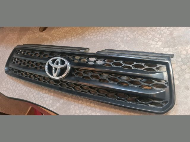 bontott TOYOTA RAV 4 Hűtőrács