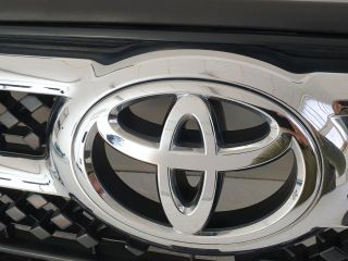 bontott TOYOTA RAV 4 Hűtőrács