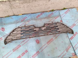 bontott TOYOTA RAV 4 Hűtőrács