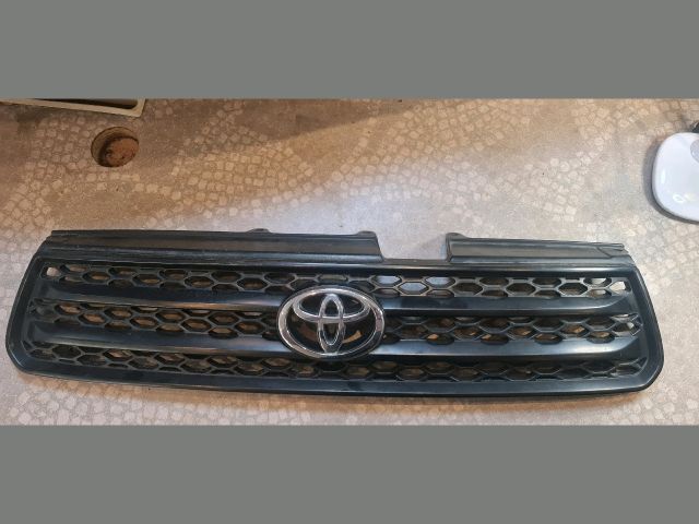 bontott TOYOTA RAV 4 Hűtőrács