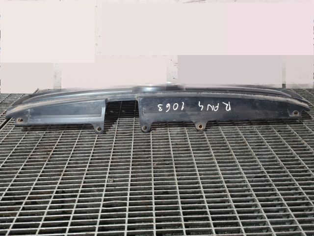 bontott TOYOTA RAV 4 Hűtőrács