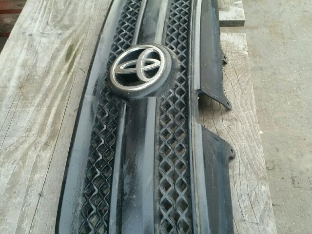 bontott TOYOTA RAV 4 Hűtőrács