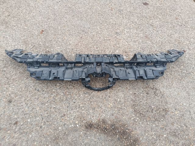 bontott TOYOTA RAV 4 Hűtőrács