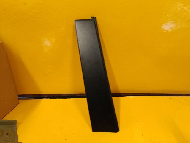 bontott TOYOTA RAV 4 Jobb B Oszlop Díszléc