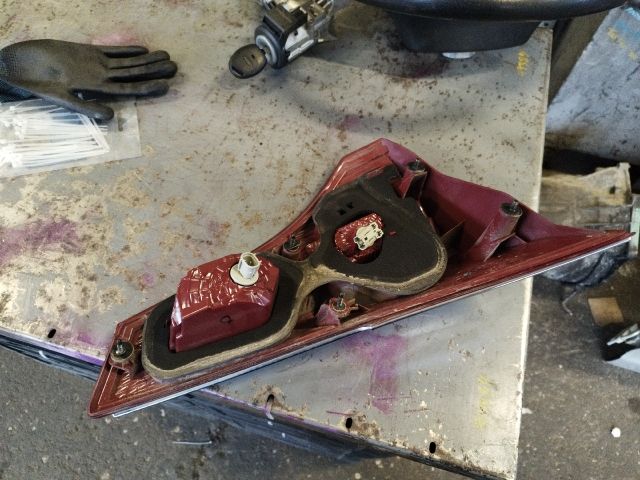 bontott TOYOTA RAV 4 Jobb Belső Hátsó Lámpa