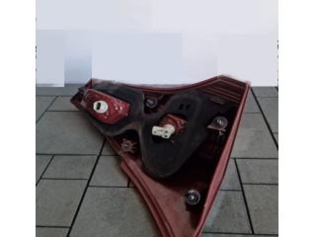 bontott TOYOTA RAV 4 Jobb Belső Hátsó Lámpa