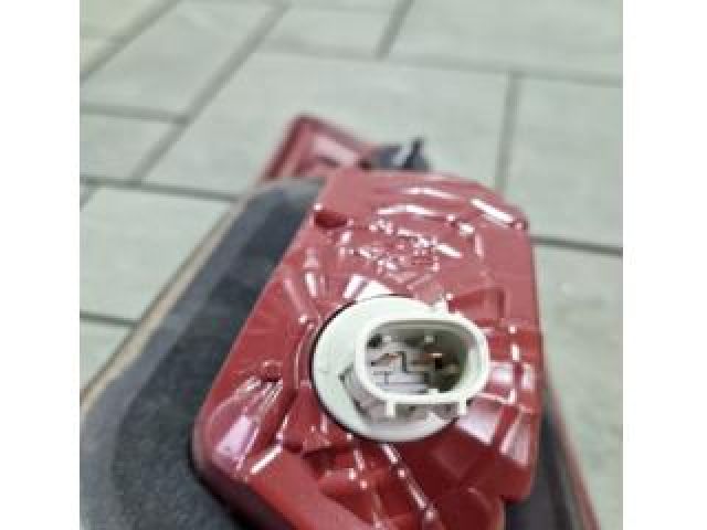 bontott TOYOTA RAV 4 Jobb Belső Hátsó Lámpa