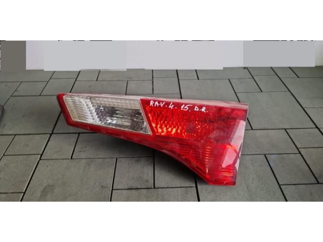 bontott TOYOTA RAV 4 Jobb Belső Hátsó Lámpa
