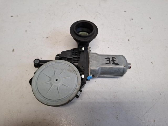 bontott TOYOTA RAV 4 Jobb első Ablakemelő Motor