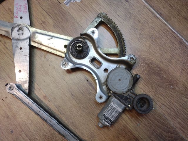 bontott TOYOTA RAV 4 Jobb első Ablakemelő Szerkezet (Elektromos)