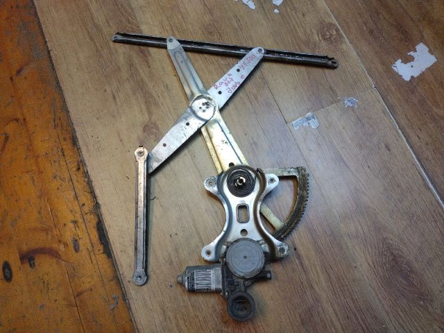 bontott TOYOTA RAV 4 Jobb első Ablakemelő Szerkezet (Elektromos)