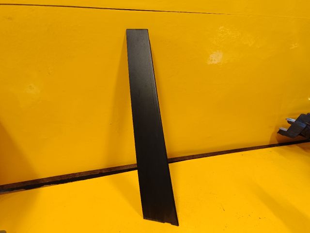 bontott TOYOTA RAV 4 Jobb első Ajtó Díszléc