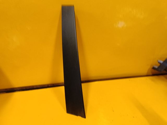 bontott TOYOTA RAV 4 Jobb első Ajtó Díszléc