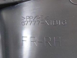 bontott TOYOTA RAV 4 Jobb első Ajtó Kárpit