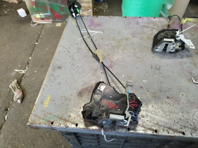 bontott TOYOTA RAV 4 Jobb első Ajtózár