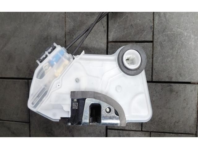 bontott TOYOTA RAV 4 Jobb első Ajtózár