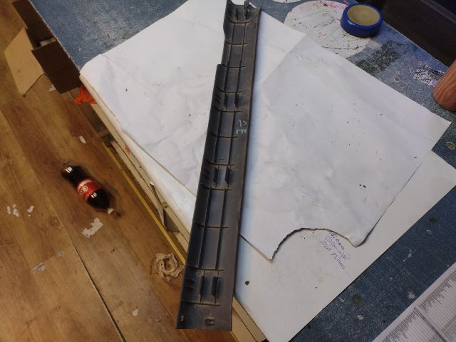 bontott TOYOTA RAV 4 Jobb első Belső Küszöb Burkolat