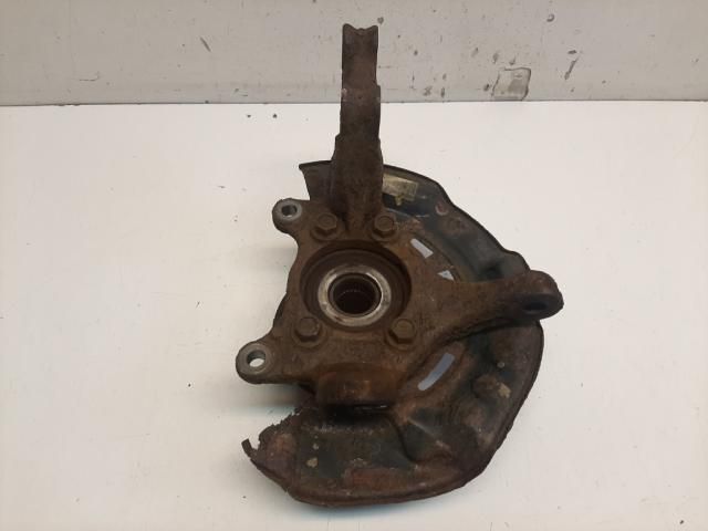 bontott TOYOTA RAV 4 Jobb első Csonkállvány Kerékaggyal