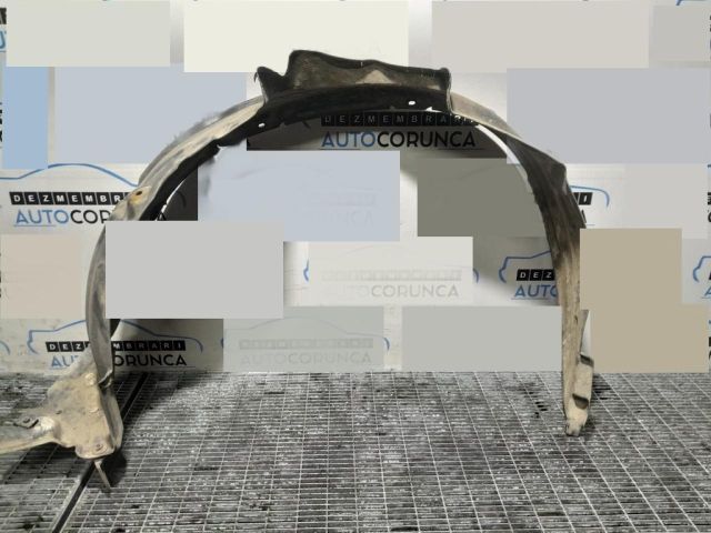 bontott TOYOTA RAV 4 Jobb első Dobbetét (Kerékjárati, Műanyag)