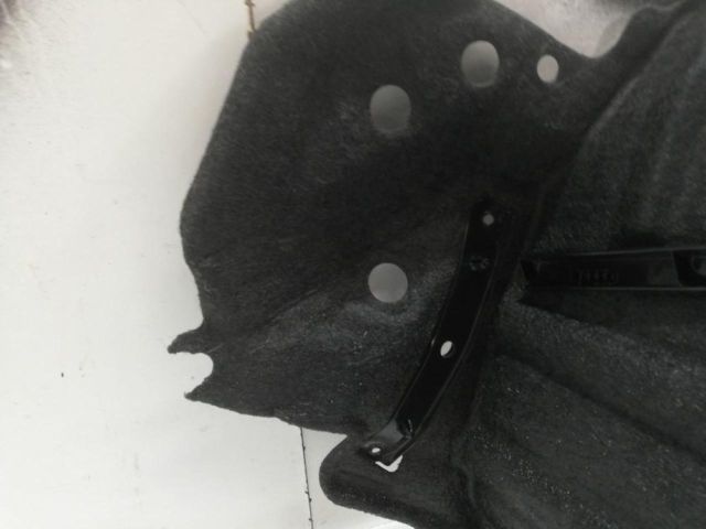 bontott TOYOTA RAV 4 Jobb első Dobbetét (Kerékjárati, Műanyag)