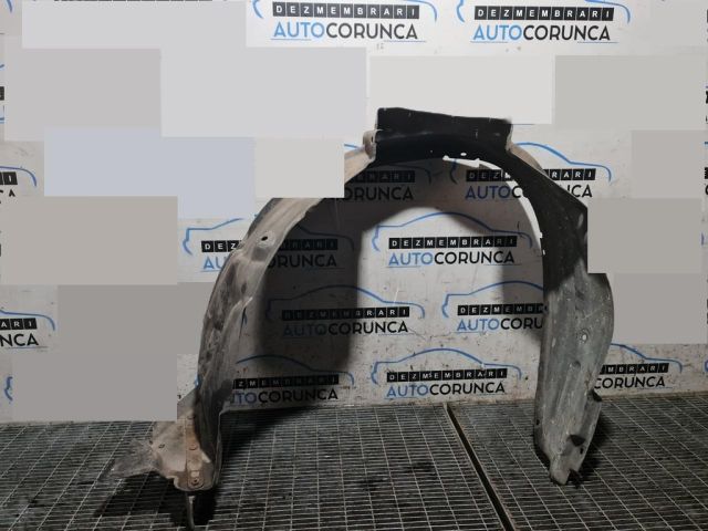 bontott TOYOTA RAV 4 Jobb első Dobbetét (Kerékjárati, Műanyag)