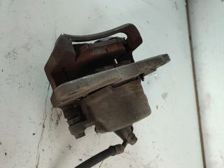 bontott TOYOTA RAV 4 Jobb első Féknyereg Munkahengerrel