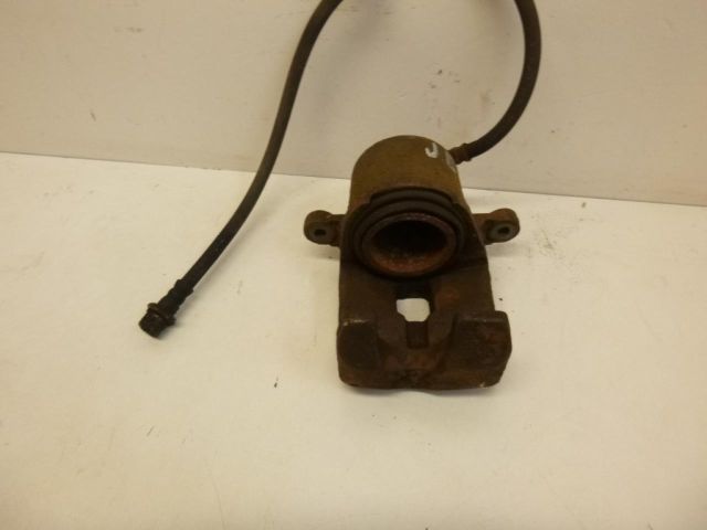 bontott TOYOTA RAV 4 Jobb első Féknyereg Munkahengerrel