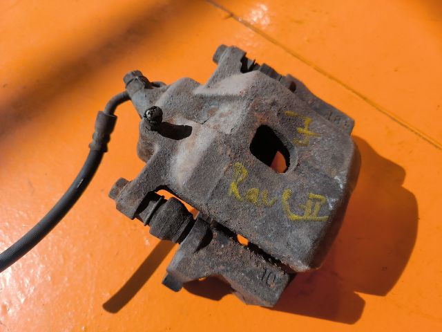 bontott TOYOTA RAV 4 Jobb első Féknyereg Munkahengerrel