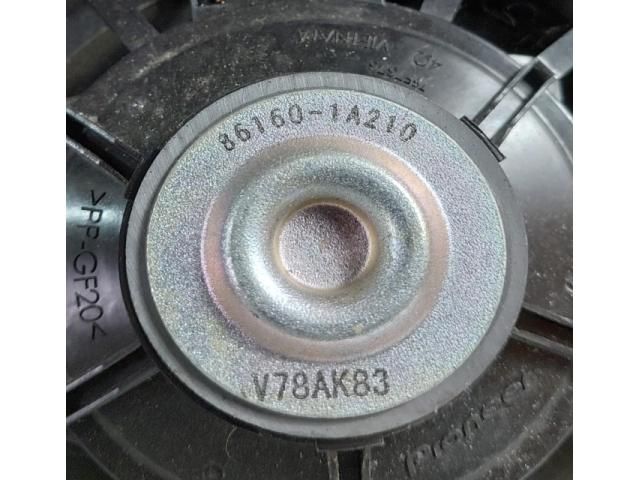 bontott TOYOTA RAV 4 Jobb első Hangszóró