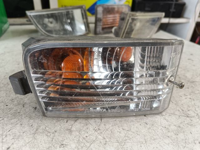 bontott TOYOTA RAV 4 Jobb első Irányjelző