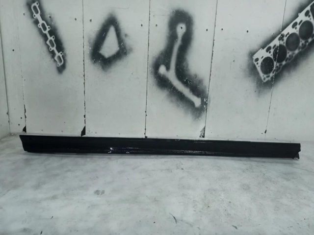 bontott TOYOTA RAV 4 Jobb első Küszöb Díszléc