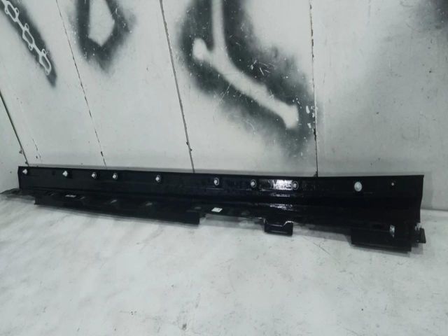 bontott TOYOTA RAV 4 Jobb első Küszöb Díszléc