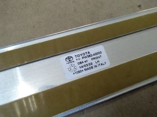 bontott TOYOTA RAV 4 Jobb első Küszöb Díszléc