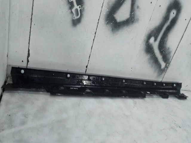 bontott TOYOTA RAV 4 Jobb első Küszöb Díszléc