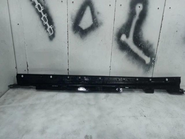 bontott TOYOTA RAV 4 Jobb első Küszöb Díszléc
