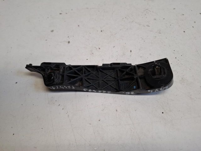 bontott TOYOTA RAV 4 Jobb első Oldal Lökhárító Tartó (Műanyag)