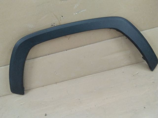 bontott TOYOTA RAV 4 Jobb első Sárvédő Díszléc