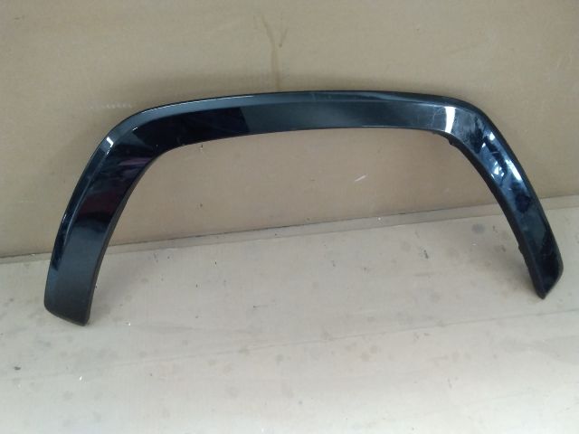 bontott TOYOTA RAV 4 Jobb első Sárvédő Díszléc