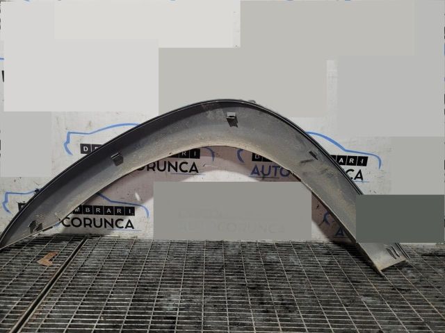 bontott TOYOTA RAV 4 Jobb első Sárvédő Szélesítő