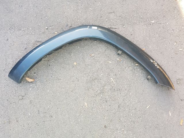 bontott TOYOTA RAV 4 Jobb első Sárvédő Szélesítő