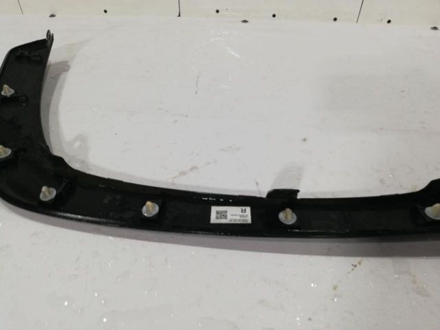 bontott TOYOTA RAV 4 Jobb első Sárvédő Szélesítő