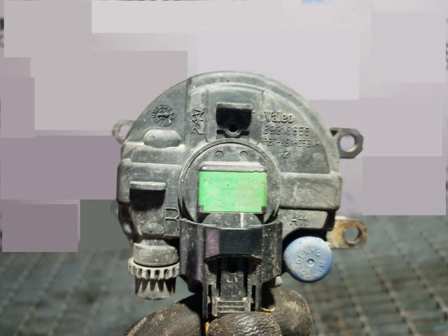 bontott TOYOTA RAV 4 Jobb Fényszóró