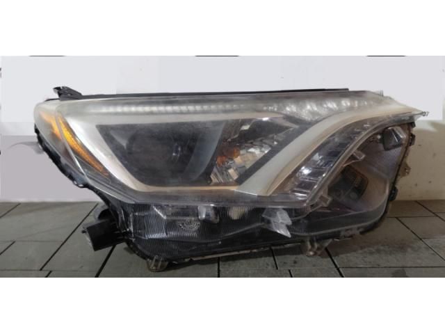 bontott TOYOTA RAV 4 Jobb Fényszóró