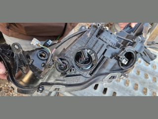 bontott TOYOTA RAV 4 Jobb Fényszóró
