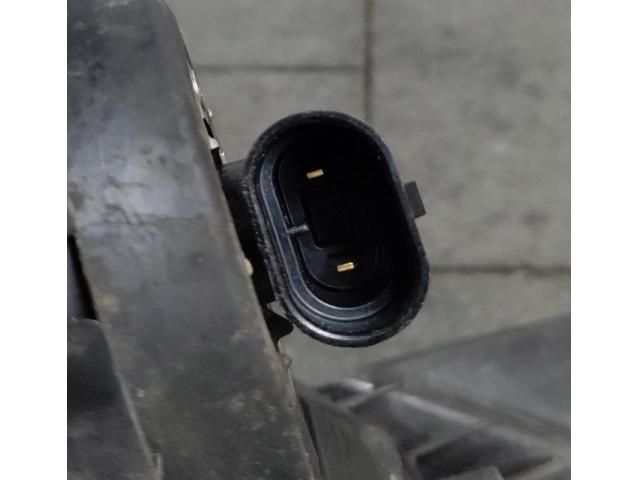 bontott TOYOTA RAV 4 Jobb Fényszóró