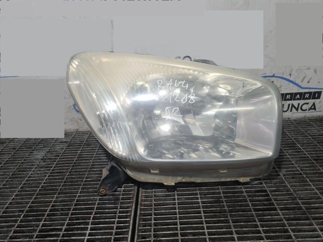 bontott TOYOTA RAV 4 Jobb Fényszóró