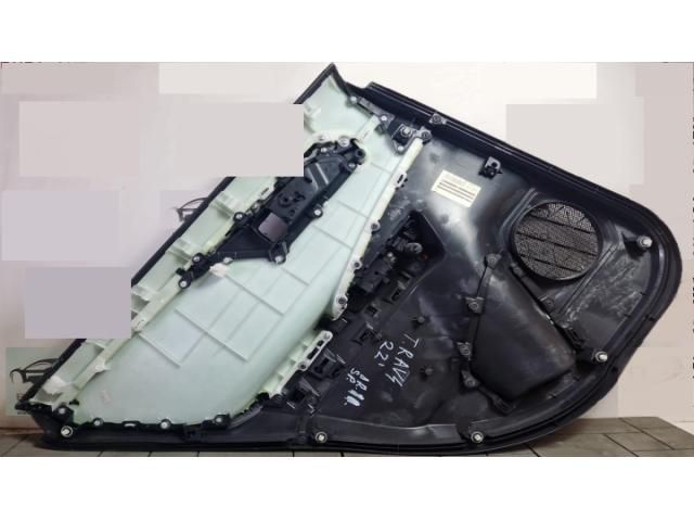 bontott TOYOTA RAV 4 Jobb hátsó Ajtó Kárpit