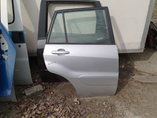 bontott TOYOTA RAV 4 Jobb hátsó Ajtó (Részeivel)