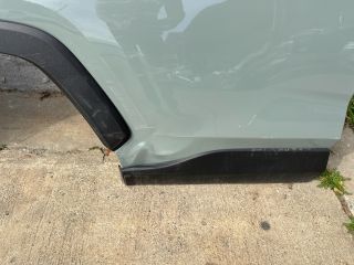 bontott TOYOTA RAV 4 Jobb hátsó Ajtó (Részeivel)